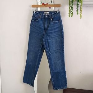 Abercrombie & Fitch 90's Straight ultra high Rise jeans